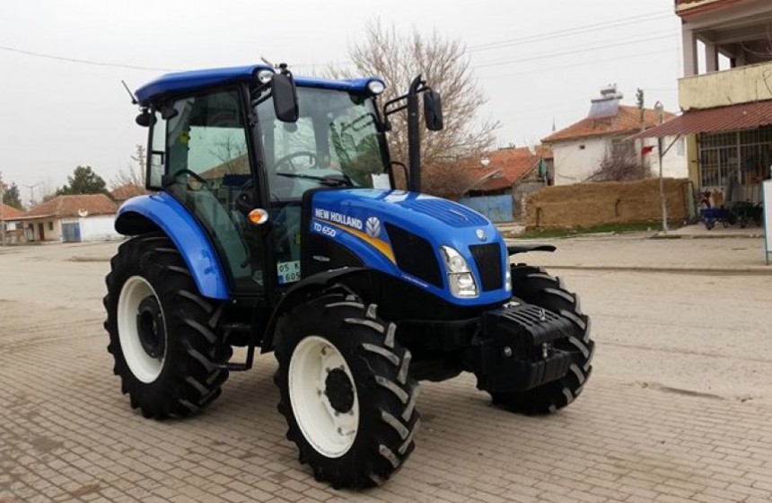 2015-model-td65d-blue-master-satilik-new-holland-traktor-big-5