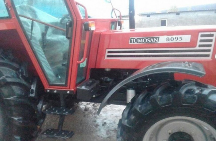 satilik-tumosan-8095-traktor-big-2