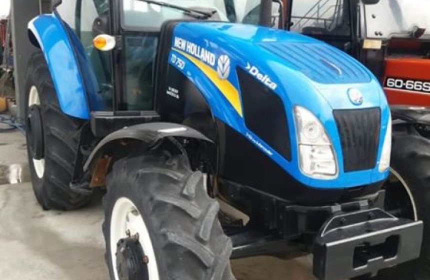 2015-model-kabin-klimali-new-holand-1700-saatte-satilik-traktor-big-2