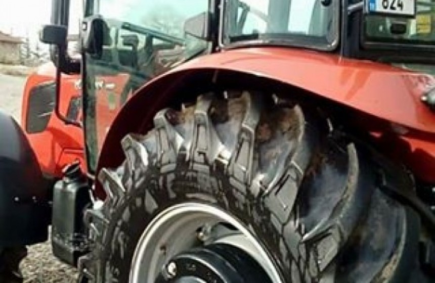 satilik-2012-model-tumosan-traktor-big-2