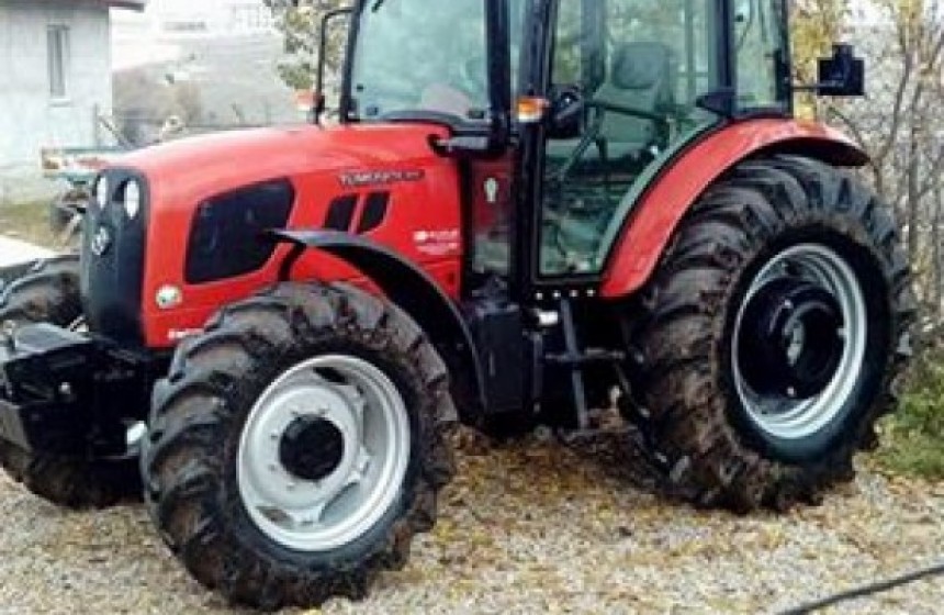 satilik-2012-model-tumosan-traktor-big-0