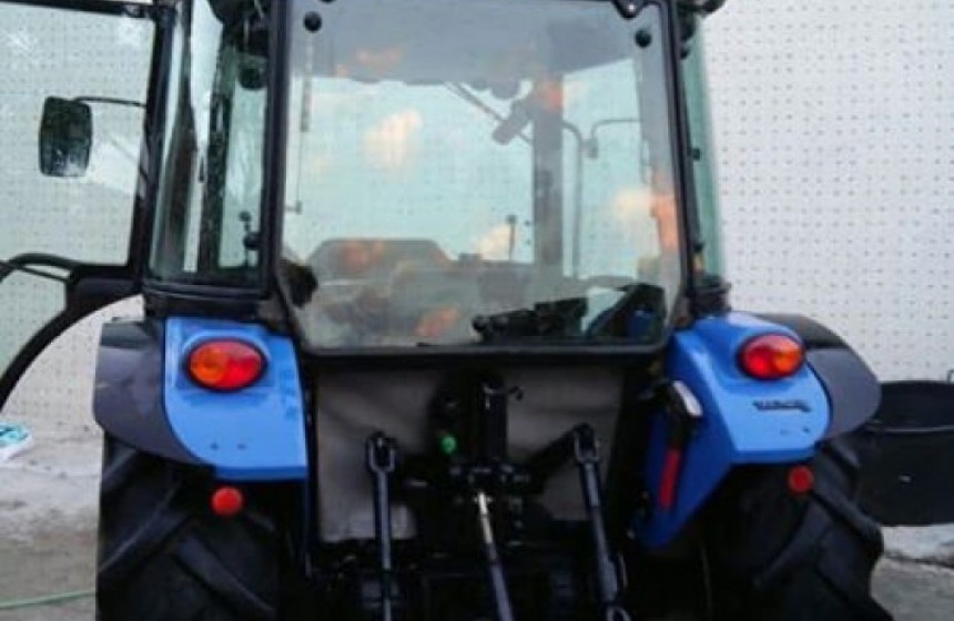 satilik-traktor-480-new-holland-big-3