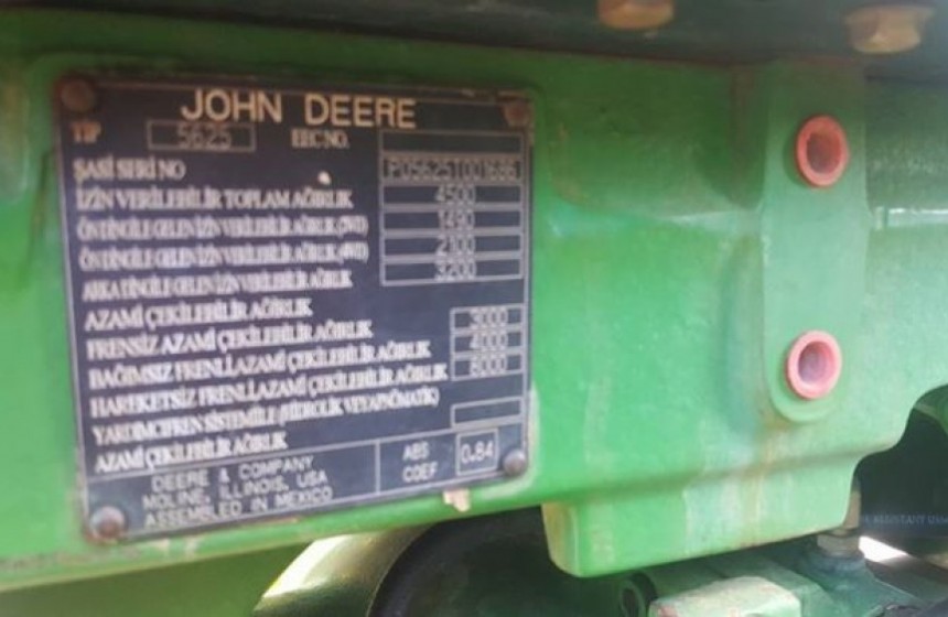 2009-model-5625-john-deere-traktor-big-7